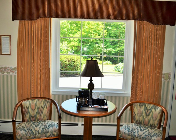 Room with Two Queen Beds Photo 3