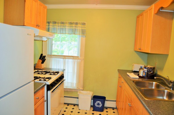 Upstairs Suite 117 Photo 6