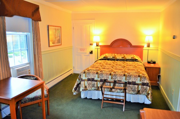 Upstairs Suite 117 Photo 10