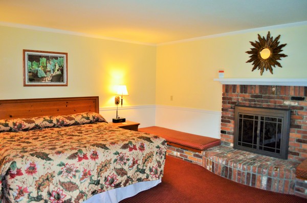 Deluxe Room One King Bed Photo 1