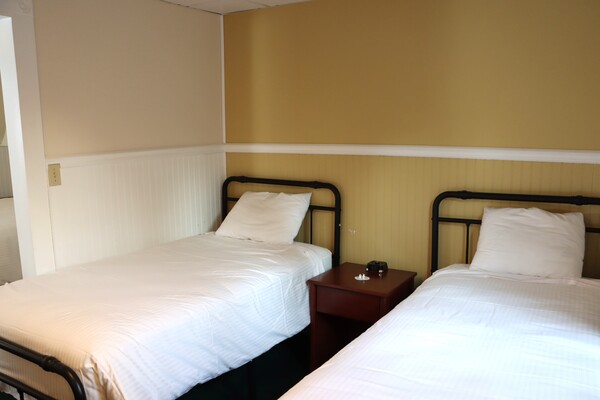 Downstair Suite 116 Photo 4