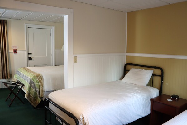 Downstair Suite 116 Photo 5