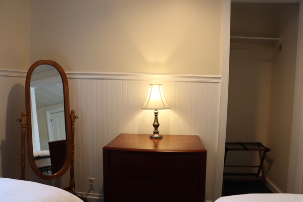 Downstair Suite 116 Photo 7